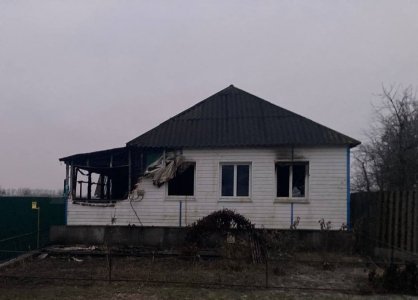 Следователи выясняют обстоятельства гибели двух женщин при пожаре в Глушковском районе